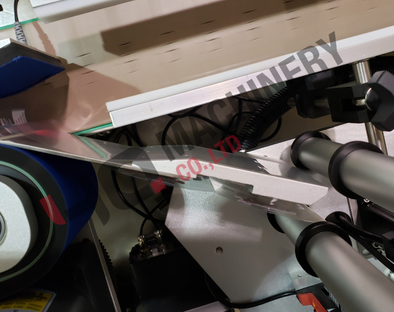 labeling machine for round bottle5