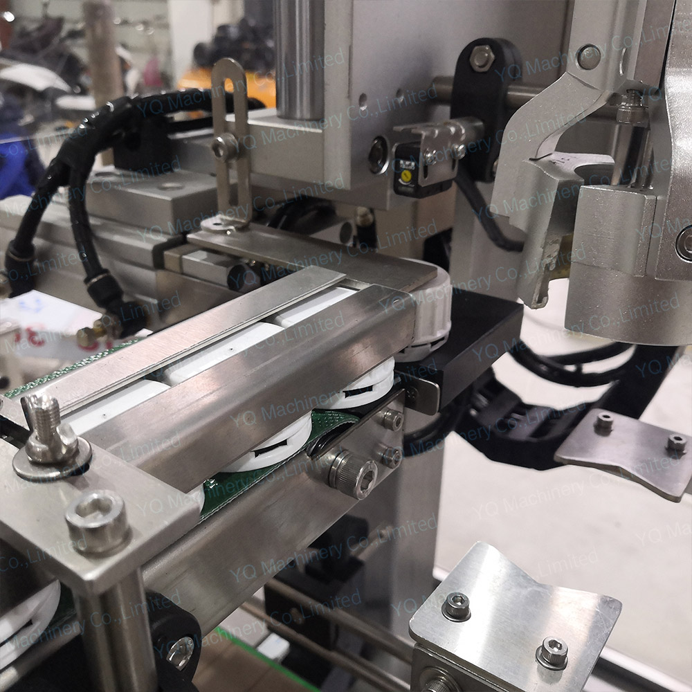 Gallon Filling Machine with Capping Machinery (2) Gallon Filling Machine with Capping Machinery (2)