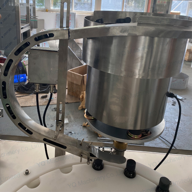 rotary capping machine (5) rotary capping machine (5)