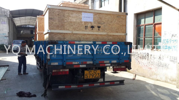 automatic sleeve labeling machine 2 automatic sleeve labeling machine 2