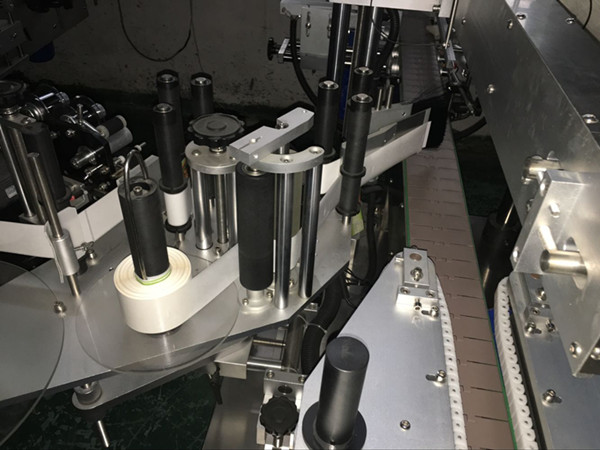 LABELING MACHINE 4 LABELING MACHINE 4