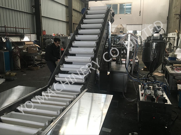 doypack machine 1.jpg