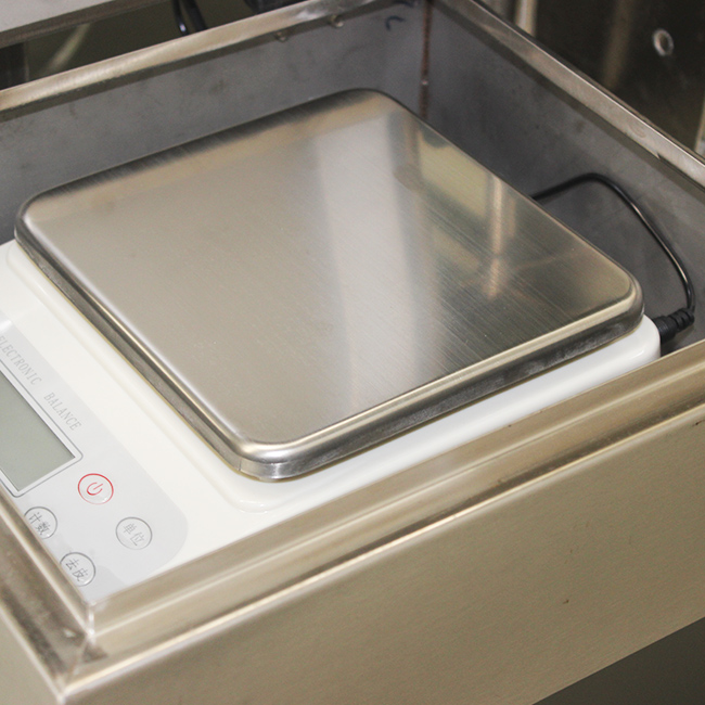 Gravity Filling Machine