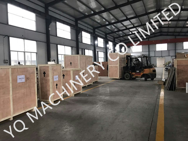 liquid filling machine.jpg