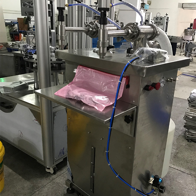 Vertical Paste Filling Machine