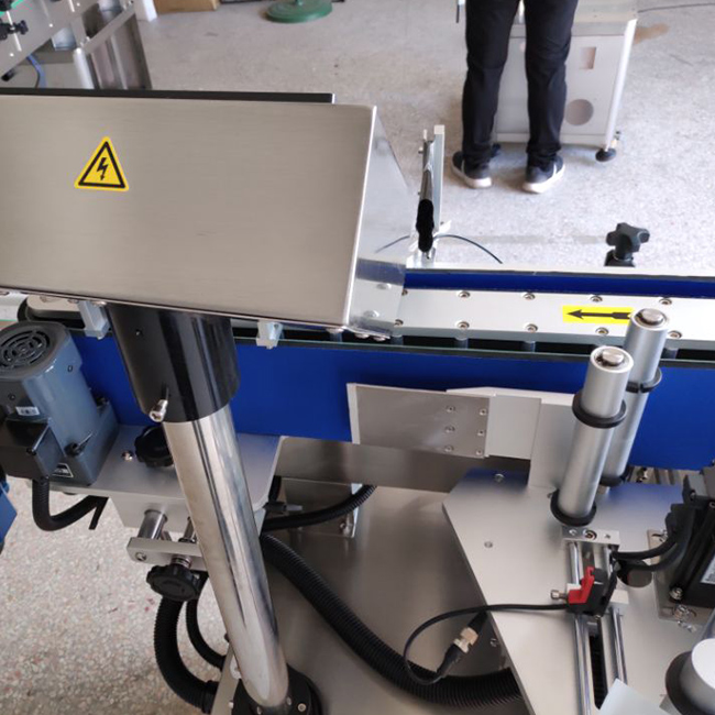 Two Label Sticker Glass Bottles Labeling Machine