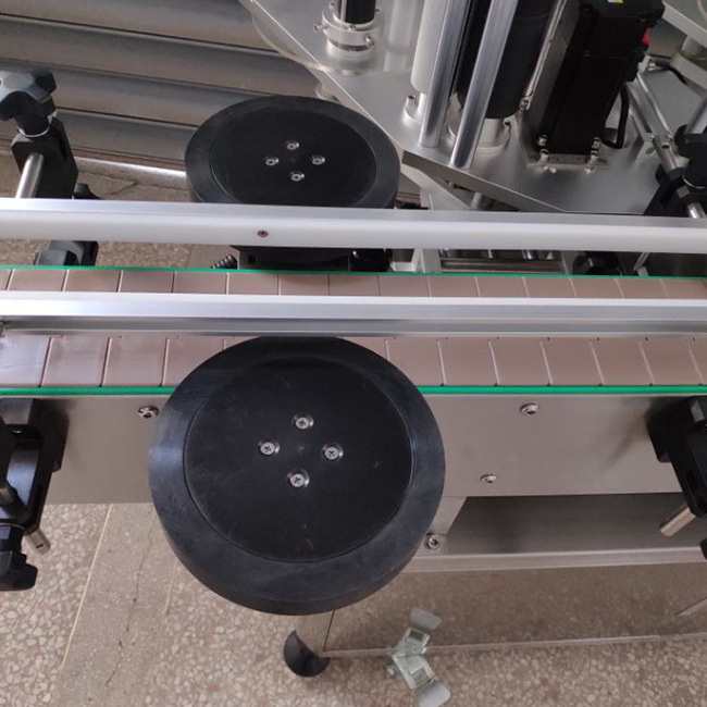 Two Label Sticker Glass Bottles Labeling Machine