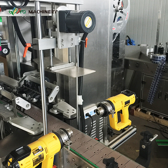 Automatic Shrink Sleeve Labeling Machine