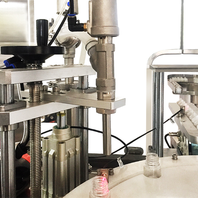 Rotary Filling Capping Machine