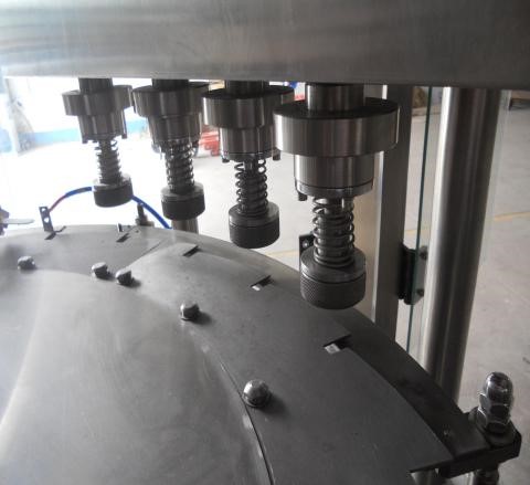 Automatic pouch filling and sealing machine