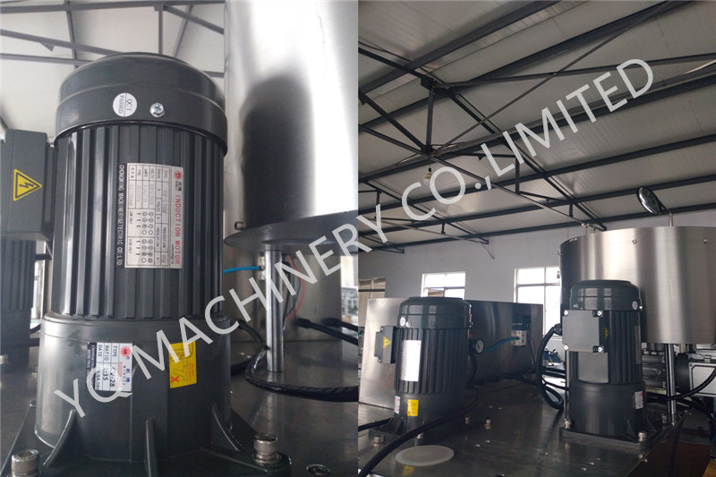 Oil bottle capping machine.jpg