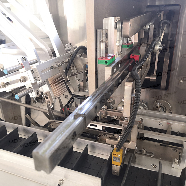 cartoning machine