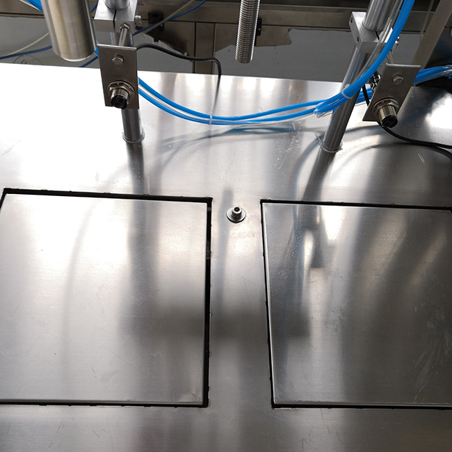 2 Nozzles Semi Automatic Weigh Filling Machine