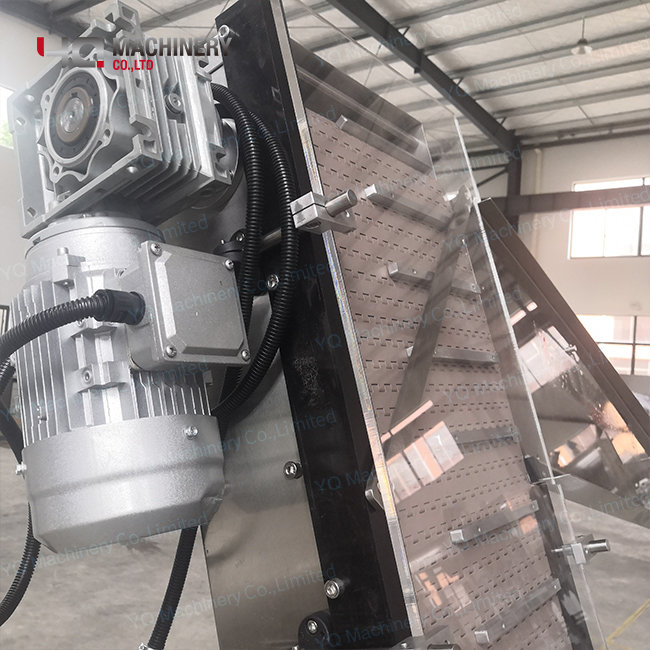 Cap Feeder with Sorting System