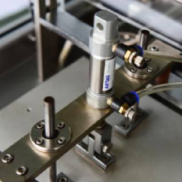 Manual Cellophane Overwrapping Machine For Cosmetic Boxes Bopp Wrapper