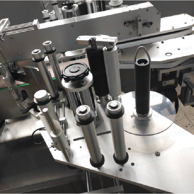 One Label For Three Side Labeling Machine For Oval Bottle Special-Shaped Container Front And Back Labeler