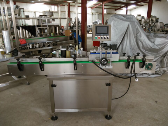 bottle labeling machine